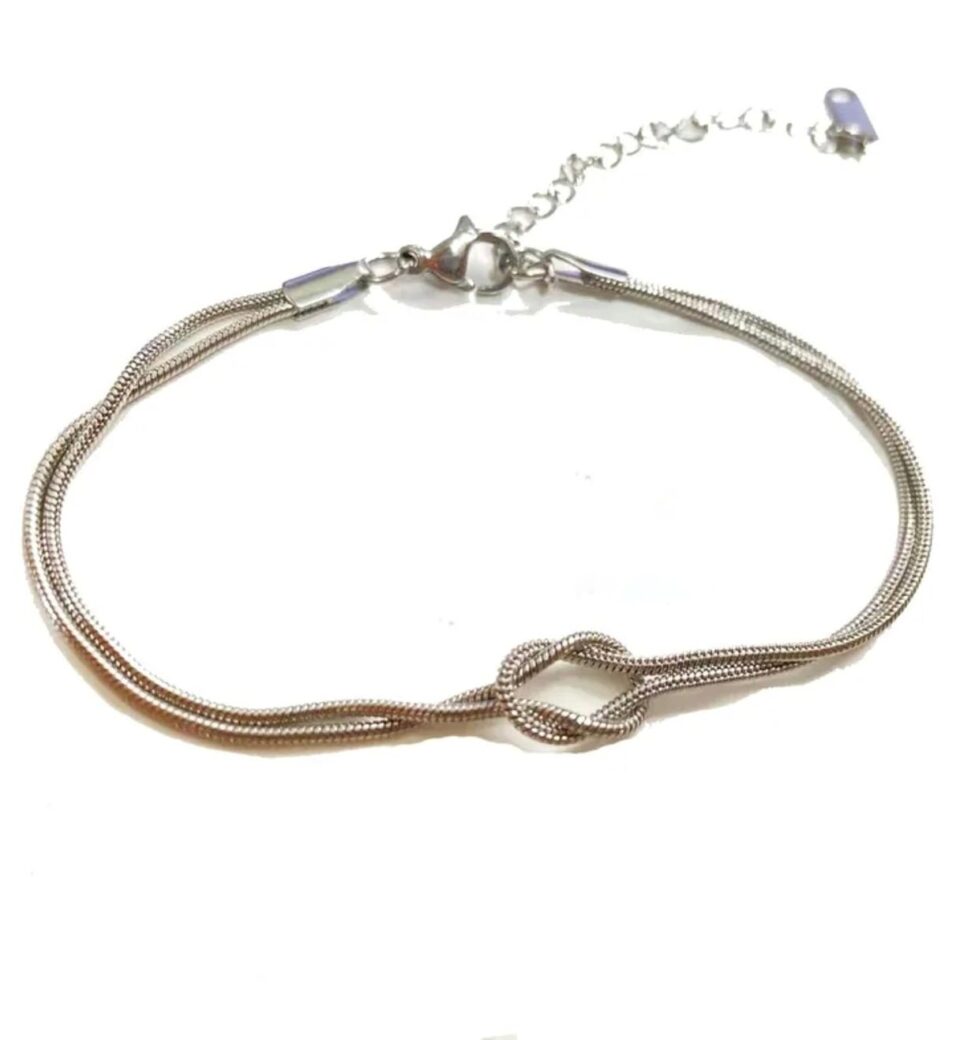Pulsera elegante de nudo color plata